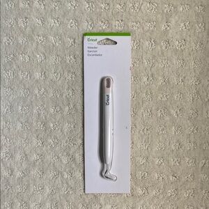 Cricut Weeder Tool in White
